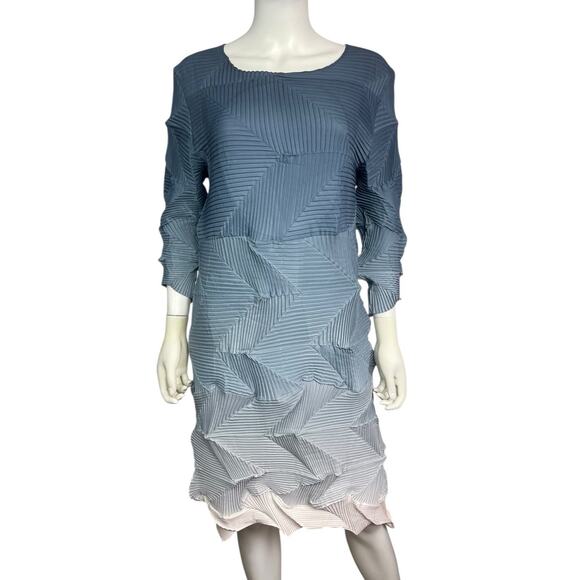 Alquema Women's O/S Blue Gradient Pleated Artsy Art To Wear Midi Dress EUC - Picture 1 of 4